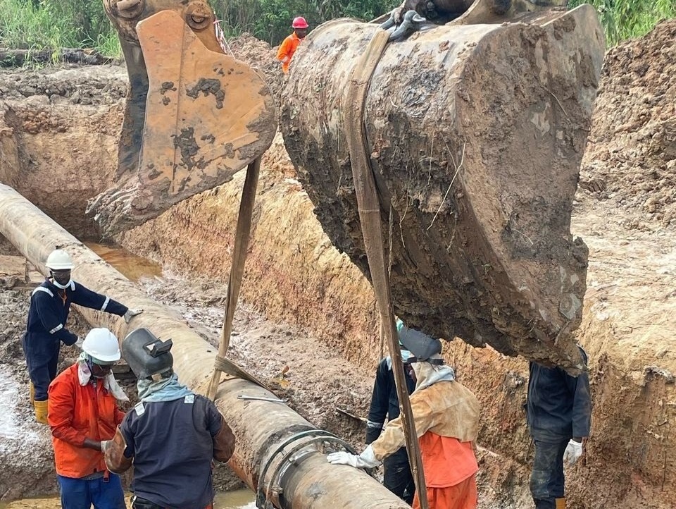 Pipe Laying Image